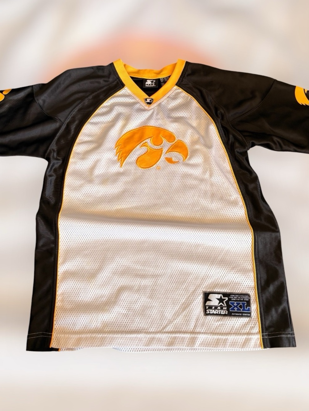 STARTER Iowa Hawkeyes Jersey Kids Size XL (16/18)